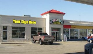 Shell Station: 1680 Janesville Ave, Fort Atkinson, WI 53538